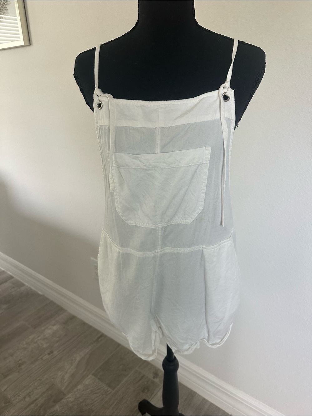 Billabong White Romper Size Medium